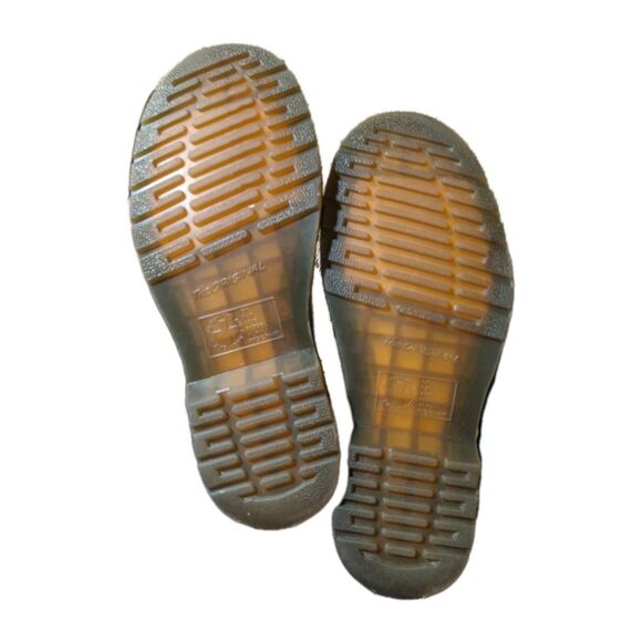 Dr. Martens 2976 Chelsea Leather Boot Sz 7  Women's (6 M) Black Yellow Stitch - Picture 8 of 10